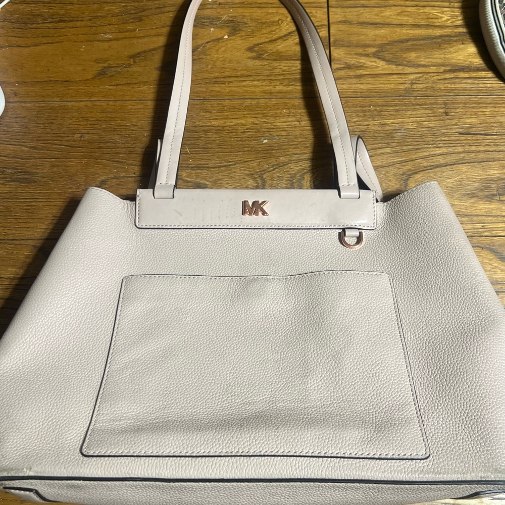 Mk purse